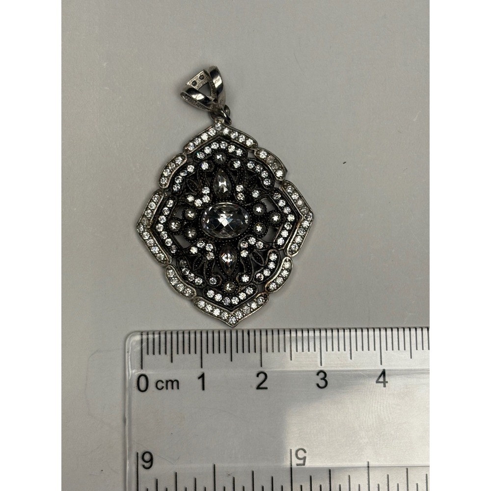 Ornate Filigree Rhinestone Pendant Necklace Silver‎ Tone Vintage Inspired